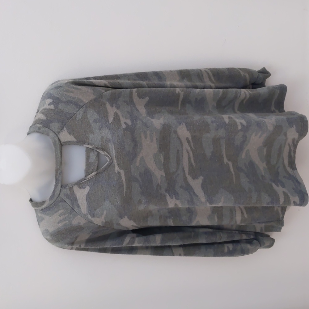 Camo Keyhole Strap Neckline Sweatshirt